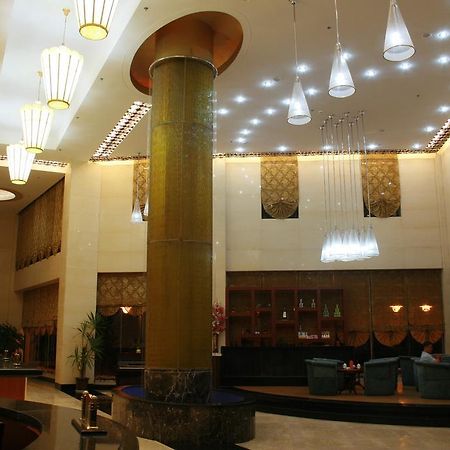 Weihai Times Business Hotel Екстериор снимка