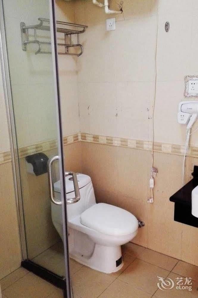 Weihai Times Business Hotel Екстериор снимка
